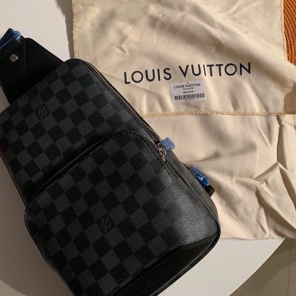 Louis Vuitton Other - Louis Vuitton Avenue Sling Bag Damier N41719